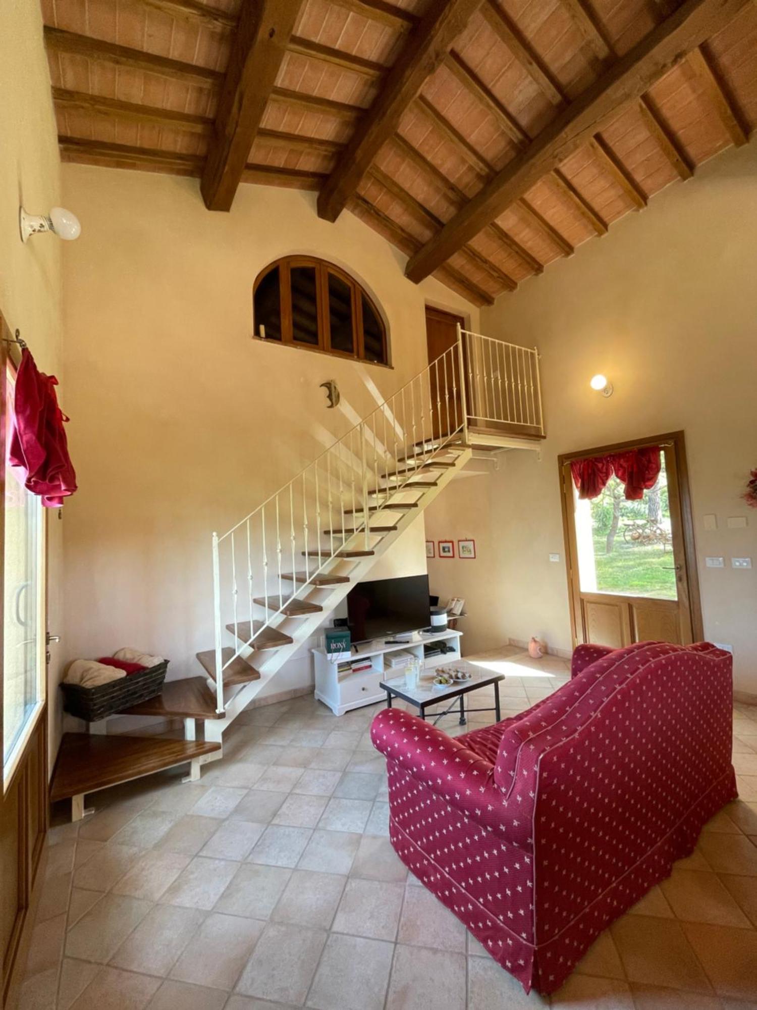 Agriturismo Podere le Tombe Affittacamere Palaia Esterno foto