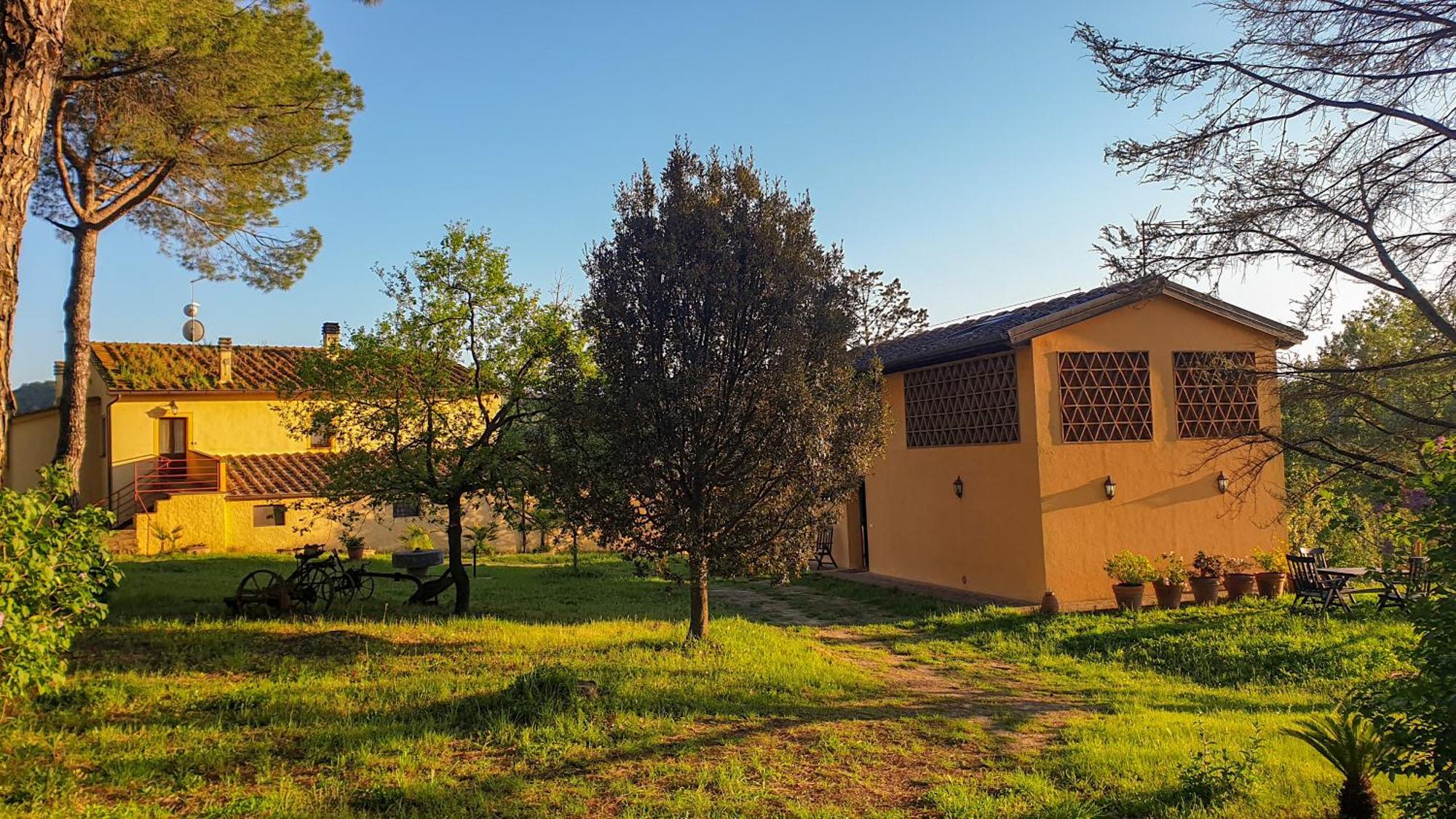 Agriturismo Podere le Tombe Affittacamere Palaia Esterno foto