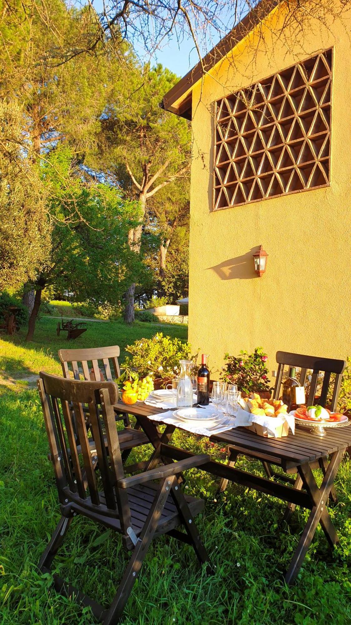 Agriturismo Podere le Tombe Affittacamere Palaia Camera foto